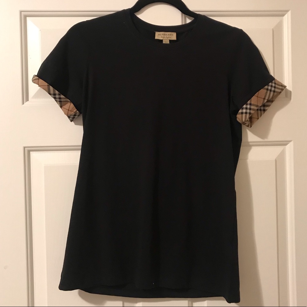Burberry women’s cuff T-shirt size M